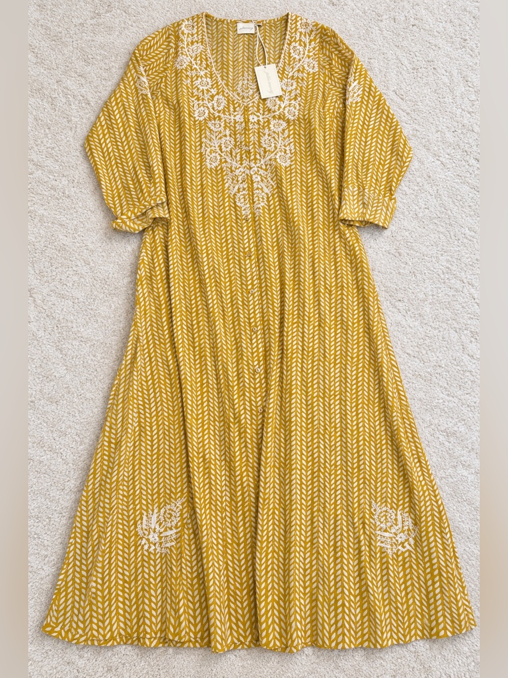 NWT! Chloe Caftan Saffron Dress women’s medium